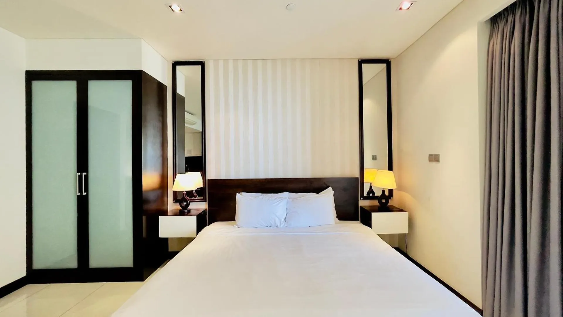 Rozy'S Cozy Beachfront Apartment Να Τρανγκ 0*,  Βιετνάμ