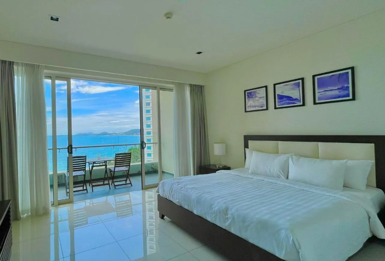 Rozy'S Cozy Beachfront Apartment Να Τρανγκ
