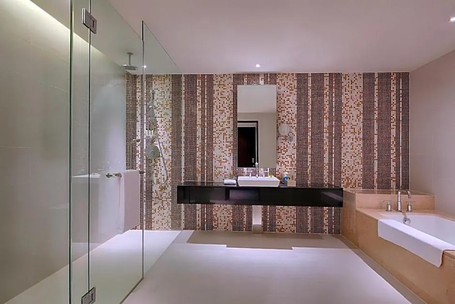 Rozy'S Cozy Beachfront Apartment Nha Trang