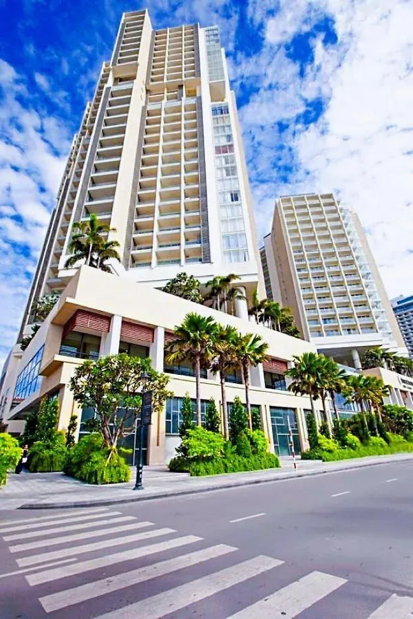 Rozy'S Cozy Beachfront Apartment Nha Trang