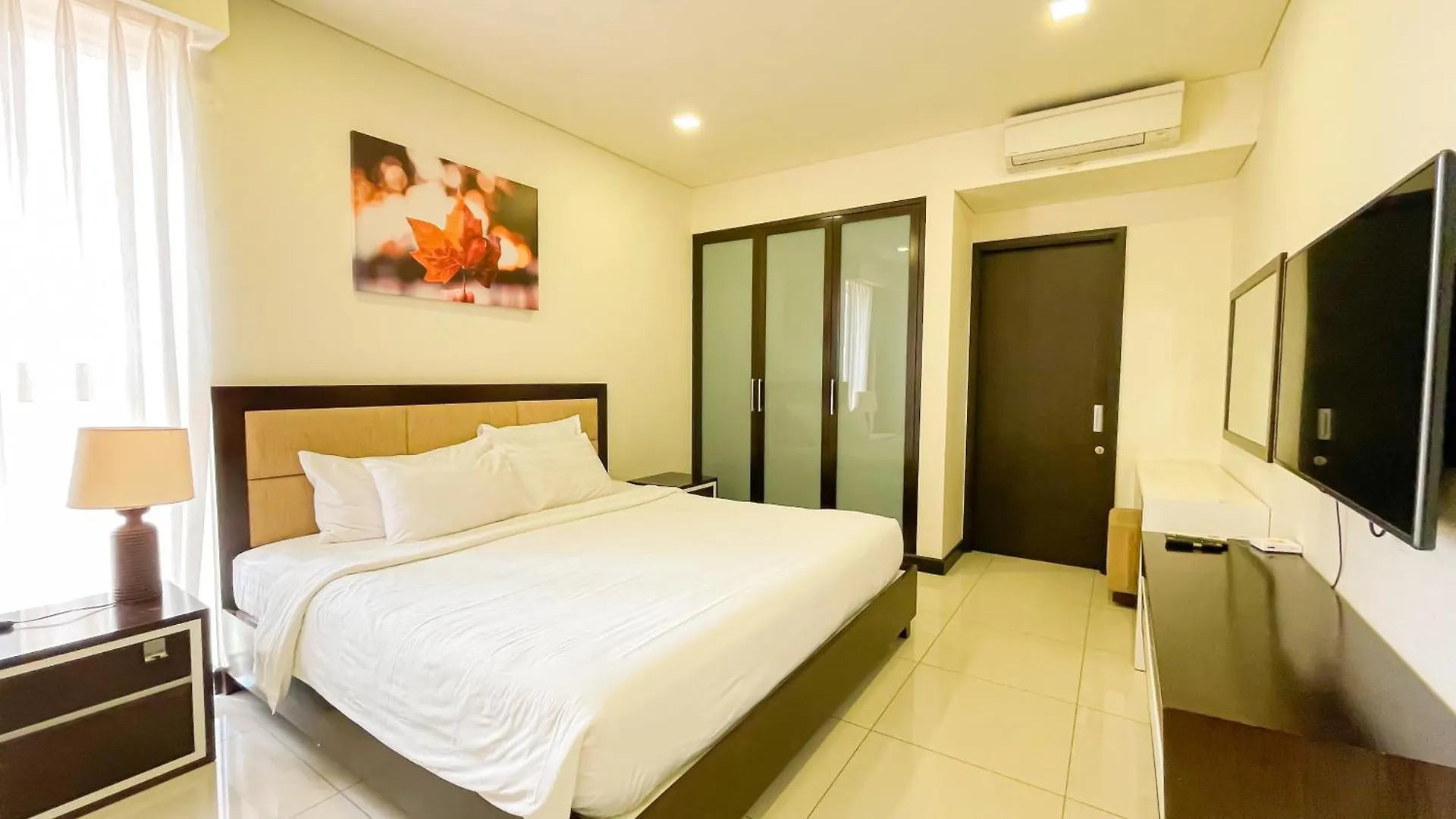 Rozy'S Cozy Beachfront Apartment Nha Trang