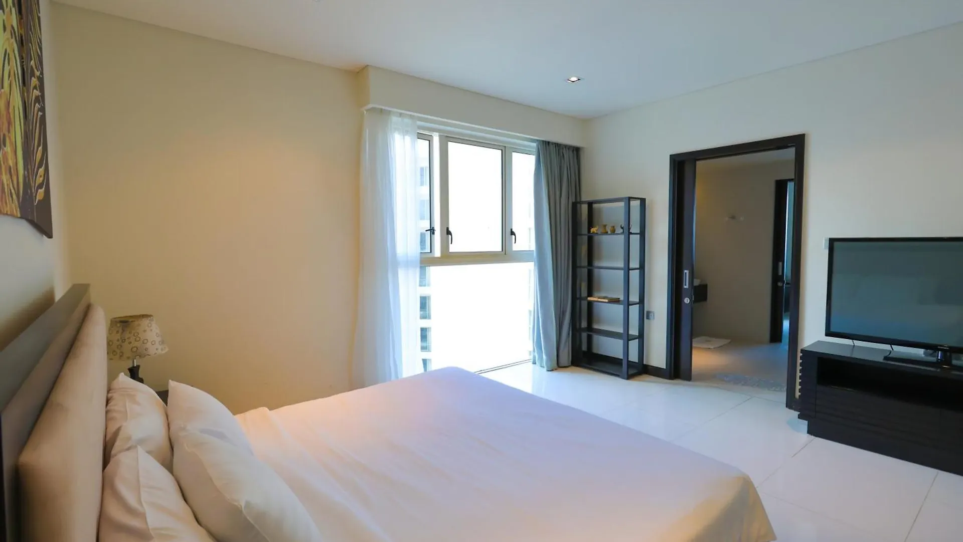 Rozy'S Cozy Beachfront Apartment Nha Trang
